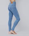 Jeans model skinny side