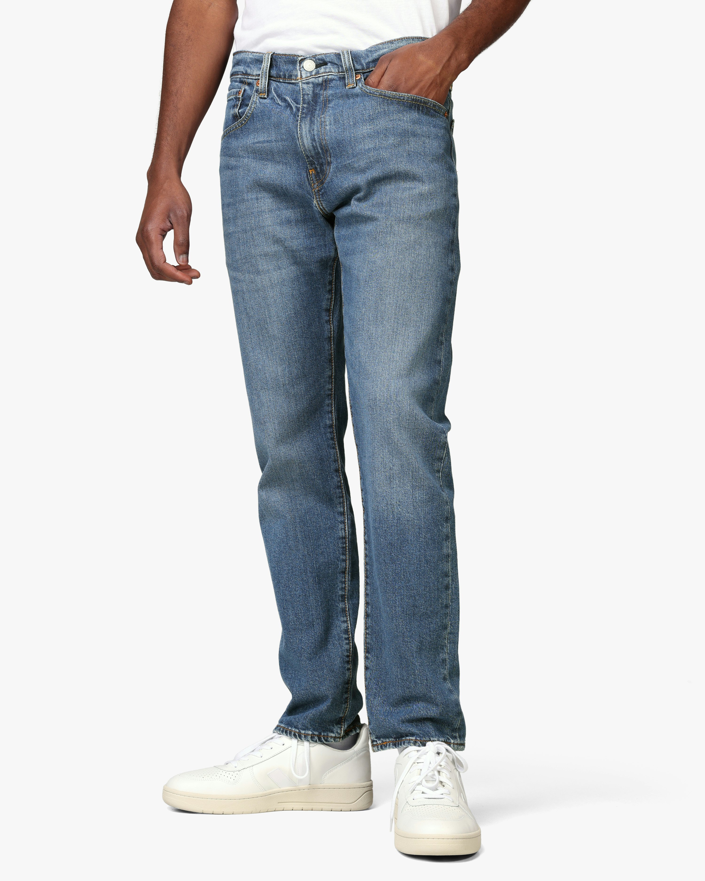 Levis 502™ Tapered Medium Blue Jeans Mid blue | Men | at 