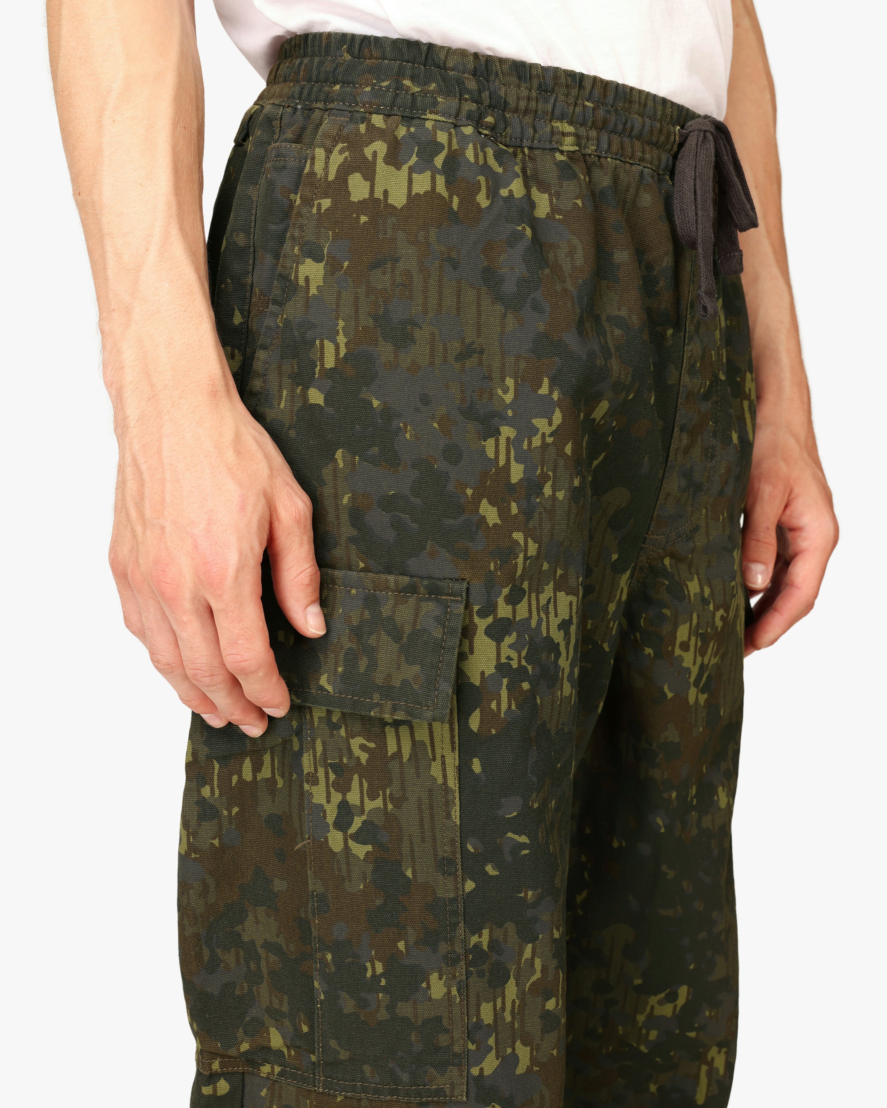 RANGE CARGO BAGGY TAPERED ELASTIC PANT GRAPE LEAF/LODEN GREEN - men's  trousers - VANS - 61.32 €