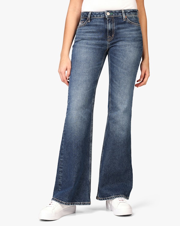 Tommy Jeans SOPHIE LOW RISE FLARE - Flared Jeans - denim medium/blue denim  - Zalando